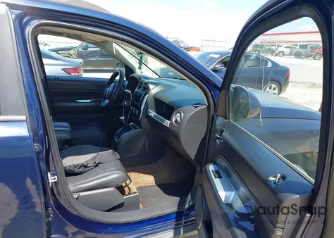 2014 Jeep Compass Limited из США, поврежденный, VIN 1C4NJCCB8ED877188